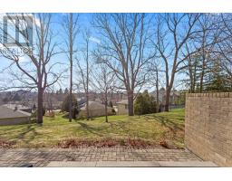 52 - 1500 RICHMOND STREET - 33