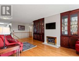 52 - 1500 RICHMOND STREET - 9