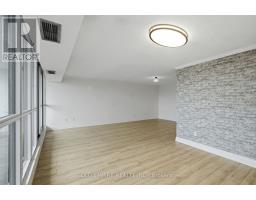 701 - 389 DUNDAS STREET - 11