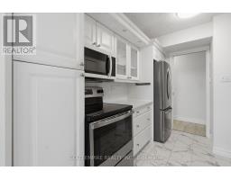 701 - 389 DUNDAS STREET - 16