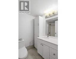 701 - 389 DUNDAS STREET - 18