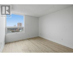 701 - 389 DUNDAS STREET - 20