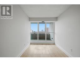 701 - 389 DUNDAS STREET - 24