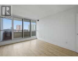 701 - 389 DUNDAS STREET - 27