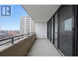 701 - 389 DUNDAS STREET - 29