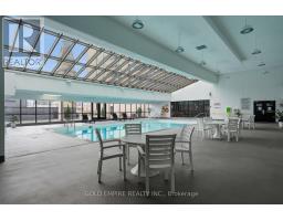 701 - 389 DUNDAS STREET - 39