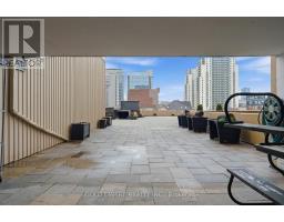 701 - 389 DUNDAS STREET - 45