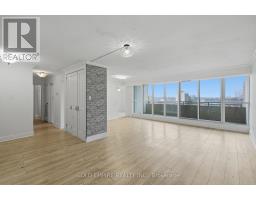 701 - 389 DUNDAS STREET - 7