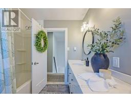 1366 LANGMUIR AVENUE - 32