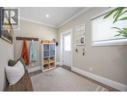 21584 HIGHBURY AVENUE N - 19