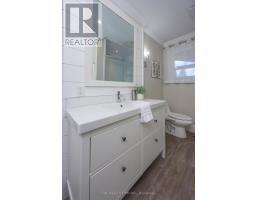 21584 HIGHBURY AVENUE N - 28