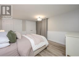 21584 HIGHBURY AVENUE N - 35