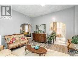 52 PRINCESS AVENUE - 8