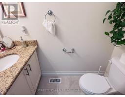 878 ZAIFMAN CIRCLE - 13