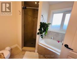 878 ZAIFMAN CIRCLE - 26