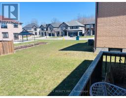 878 ZAIFMAN CIRCLE - 31