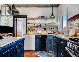 229 ERIE ST. STREET S - 10