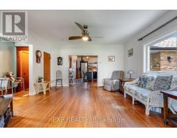 229 ERIE ST. STREET S - 15