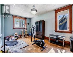 229 ERIE ST. STREET S - 24