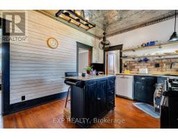 229 ERIE ST. STREET S - 9