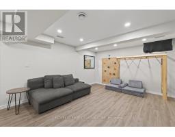 932 SILVERFOX CRESCENT - 21