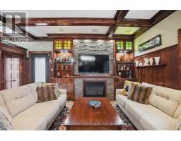 441 WOODMAN AVENUE - 23