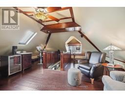 441 WOODMAN AVENUE - 32