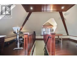 441 WOODMAN AVENUE - 34