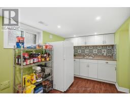 441 WOODMAN AVENUE - 44