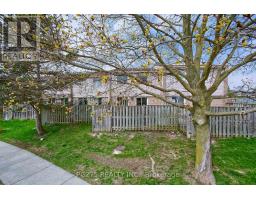 14 - 700 OSGOODE DRIVE - 35