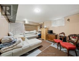 174 IROQUOIS AVENUE - 46