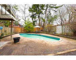 174 IROQUOIS AVENUE - 9