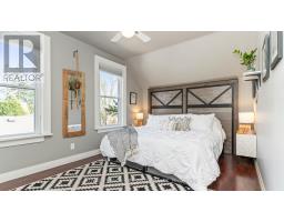 85 MAPLE STREET - 25