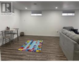 47 APONI CRESCENT - 15