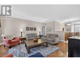 9 - 181 SKYLINE AVENUE - 11