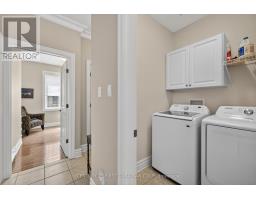 9 - 181 SKYLINE AVENUE - 21