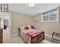 9 - 181 SKYLINE AVENUE - 24