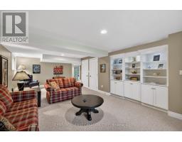 9 - 181 SKYLINE AVENUE - 31