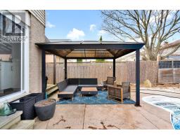 122 LAUREL STREET - 44