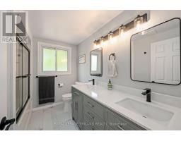 93 ST LAWRENCE BOULEVARD - 11