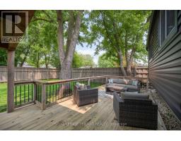 93 ST LAWRENCE BOULEVARD - 25