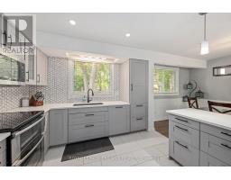 93 ST LAWRENCE BOULEVARD - 4