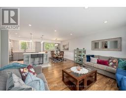 93 ST LAWRENCE BOULEVARD - 8