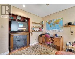 695 WOODCREST BOULEVARD - 17