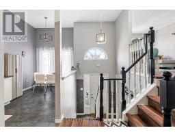 79 SUNRISE CRESCENT - 2