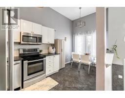 79 SUNRISE CRESCENT - 3