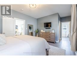 64 - 383 DAVENTRY WAY - 19