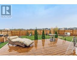 72 OPTIMIST DRIVE - 37