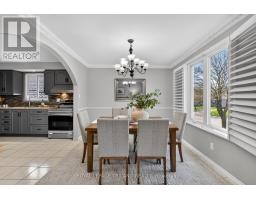 58 BEECHMOUNT CRESCENT - 12