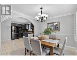 58 BEECHMOUNT CRESCENT - 13